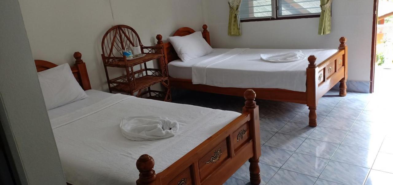 Save Bungalow Ko Tao Buitenkant foto