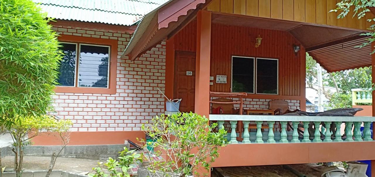 Save Bungalow Ko Tao Buitenkant foto
